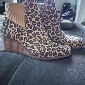 Leopard Print Wedge Ankle Boots size 10